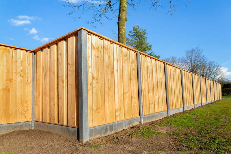 Houten Hekwerk op Maat: Voor een Tijdloze Afwerking van Jouw Tuin